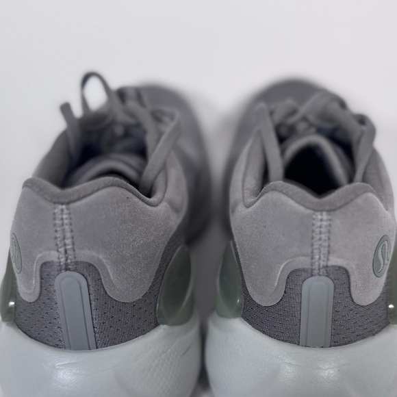 NWOB Lululemon Men's Beyondfeel Running Shoe - Picture 5 of 5